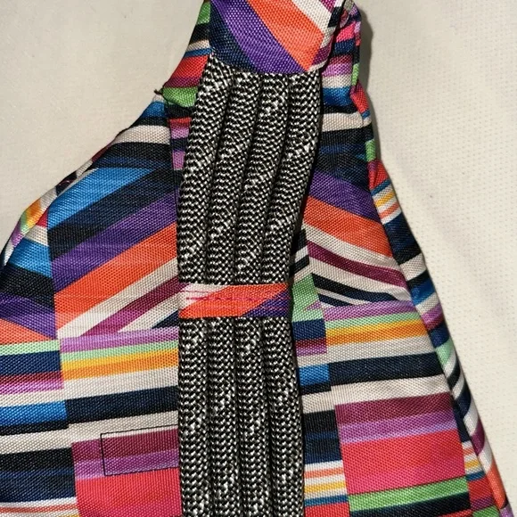 Kavu Red and Pink Backpack Vibrant Geometric Design used ones - Picture 4 of 9